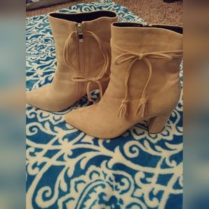 NWOT Tags. Shein low cut boots. Size 8.5. Tan/Suede.